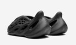 Yeezy Foam- RNNR Onyx - Image 3