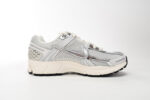NikeAir Zoom Vomero 5 Silver - Image 3