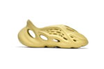 Yeezy Foam Runner Sulfur - Image 3