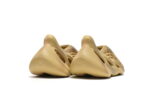 Yeezy Foam Runner Desert Sand - Image 4